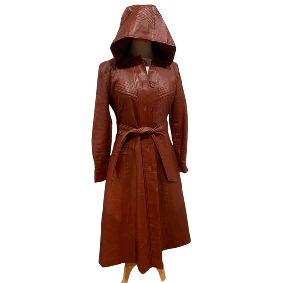 Jackets & Blazers - Vntg 70’s napskin trench coat with hood and belt